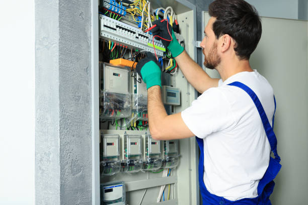 Best Circuit Breaker Repair  in Montebello, NY